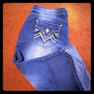 Plus Size Angel Capris